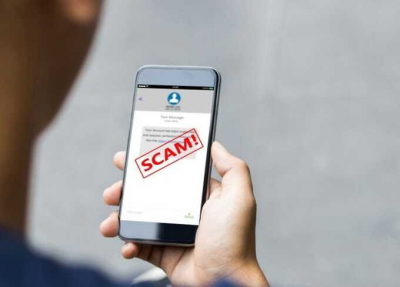 Жительницу Ленинградской области пытались ввести в заблуждение посредством фальшивых аккаунтов ЖК